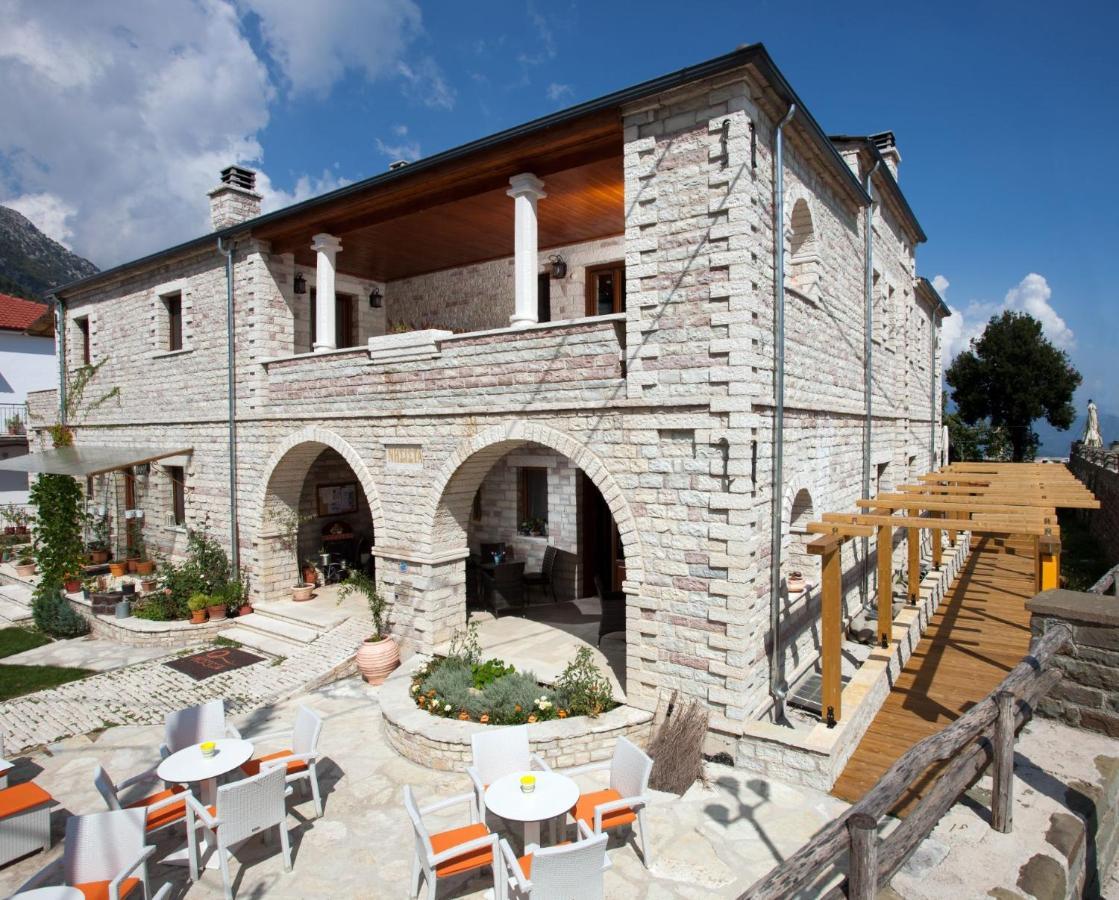 Nisista Lodge Mountain View Rodavgi Exterior photo